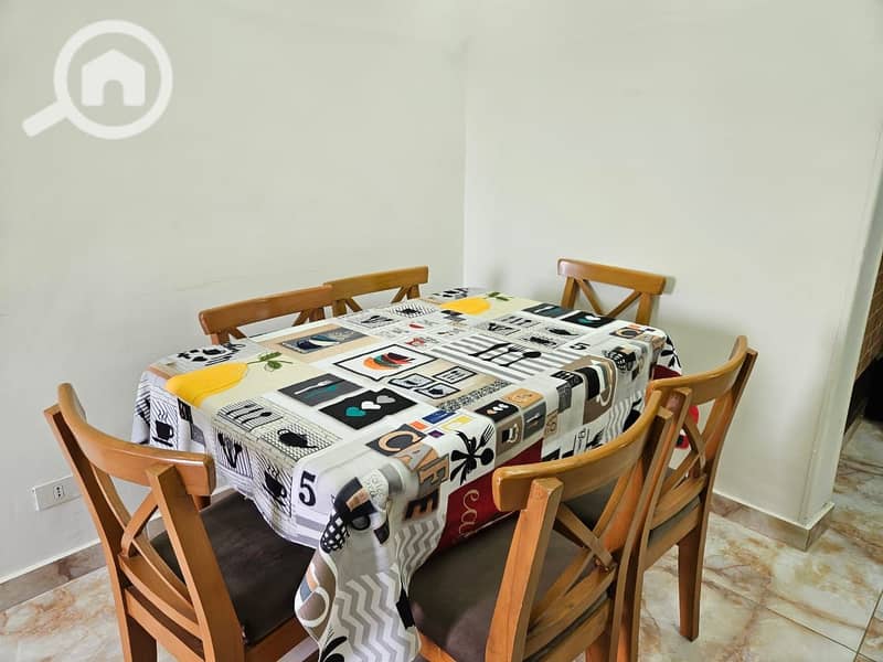 8 c70a37ce-2c1a-4609-8f52-80417cc93edf. jpeg