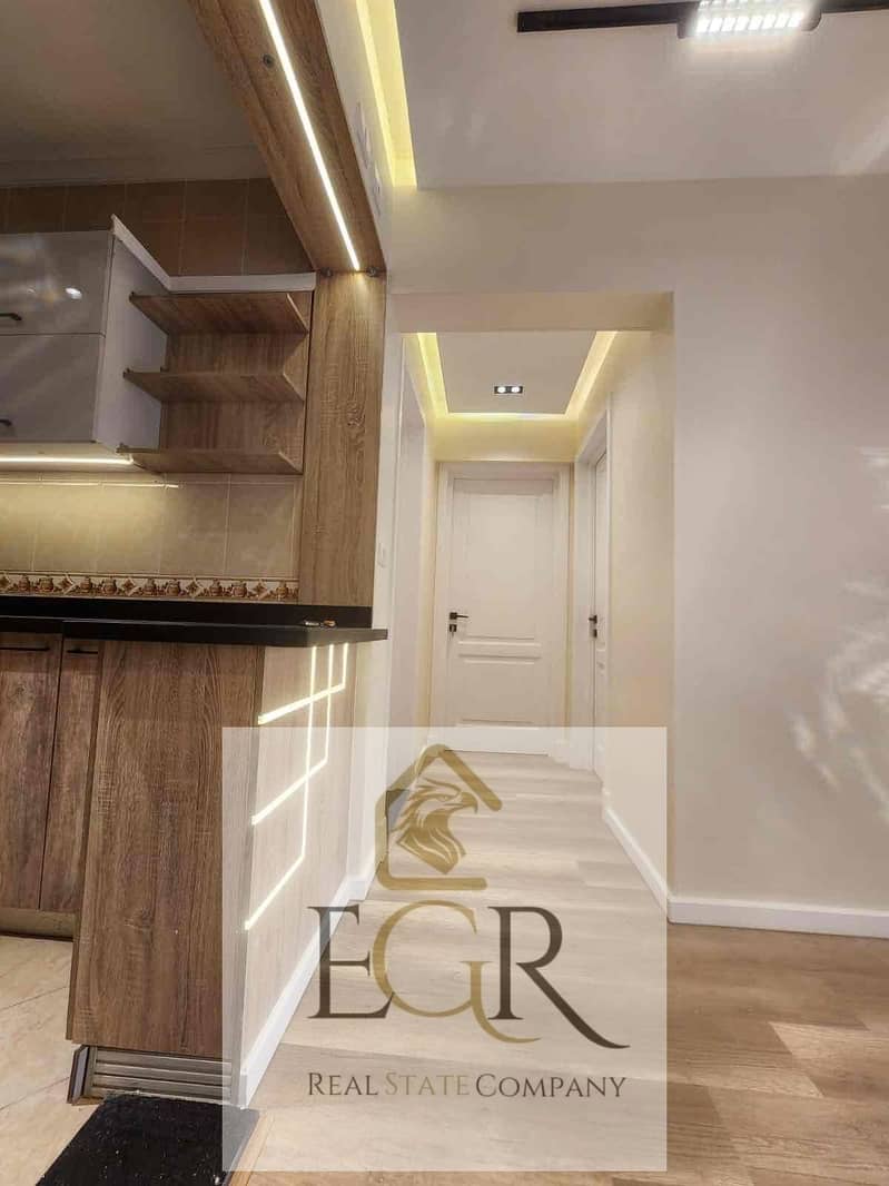 8 a7ed7ede-3822-46b6-a0ca-e6d37762fe83. jpg