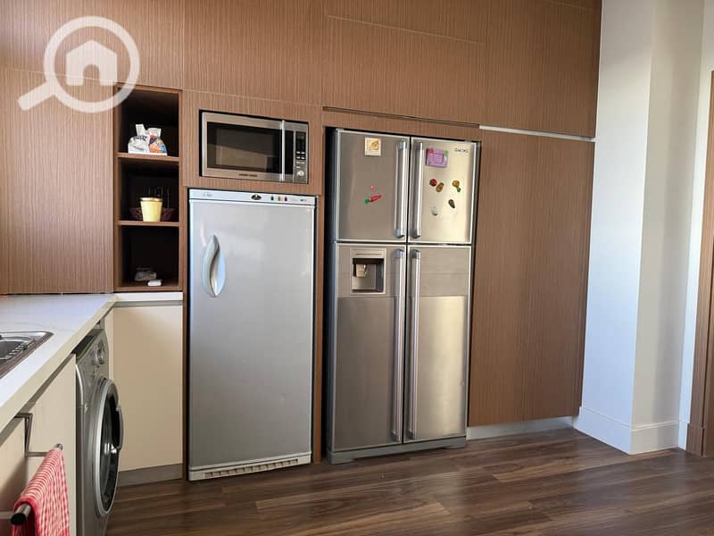 6 8946e47c-9294-42d0-a99e-f6c8e8630f54. jpg