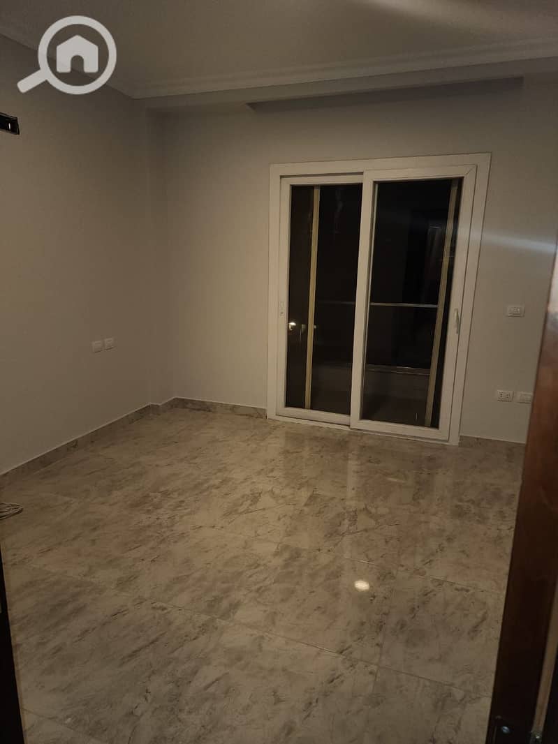 7 560f3517-3528-4502-a3ae-523dcdc6c22a. jpg