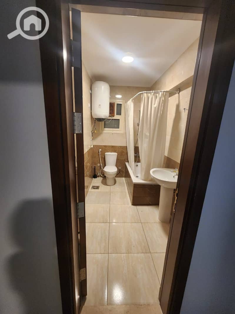 12 2c101882-90ab-4d09-b3d8-756783590dad. jpg