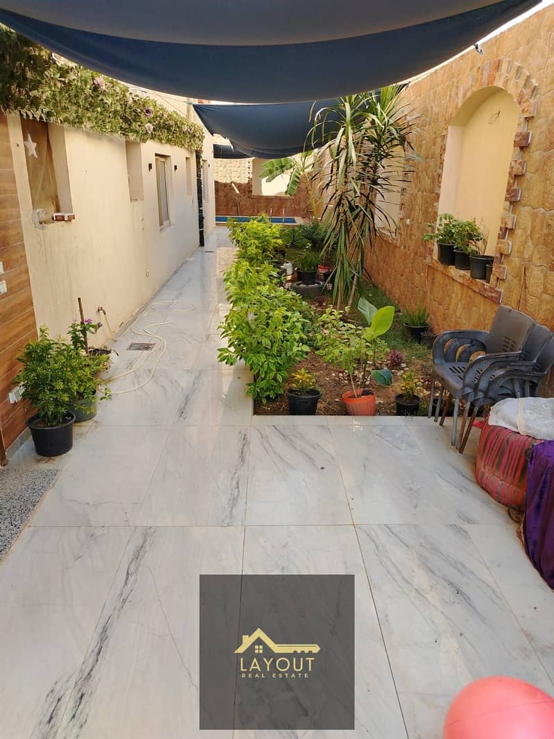 2 c0cc8c98-7667-4401-93fc-eb5e5db7d303. jpg