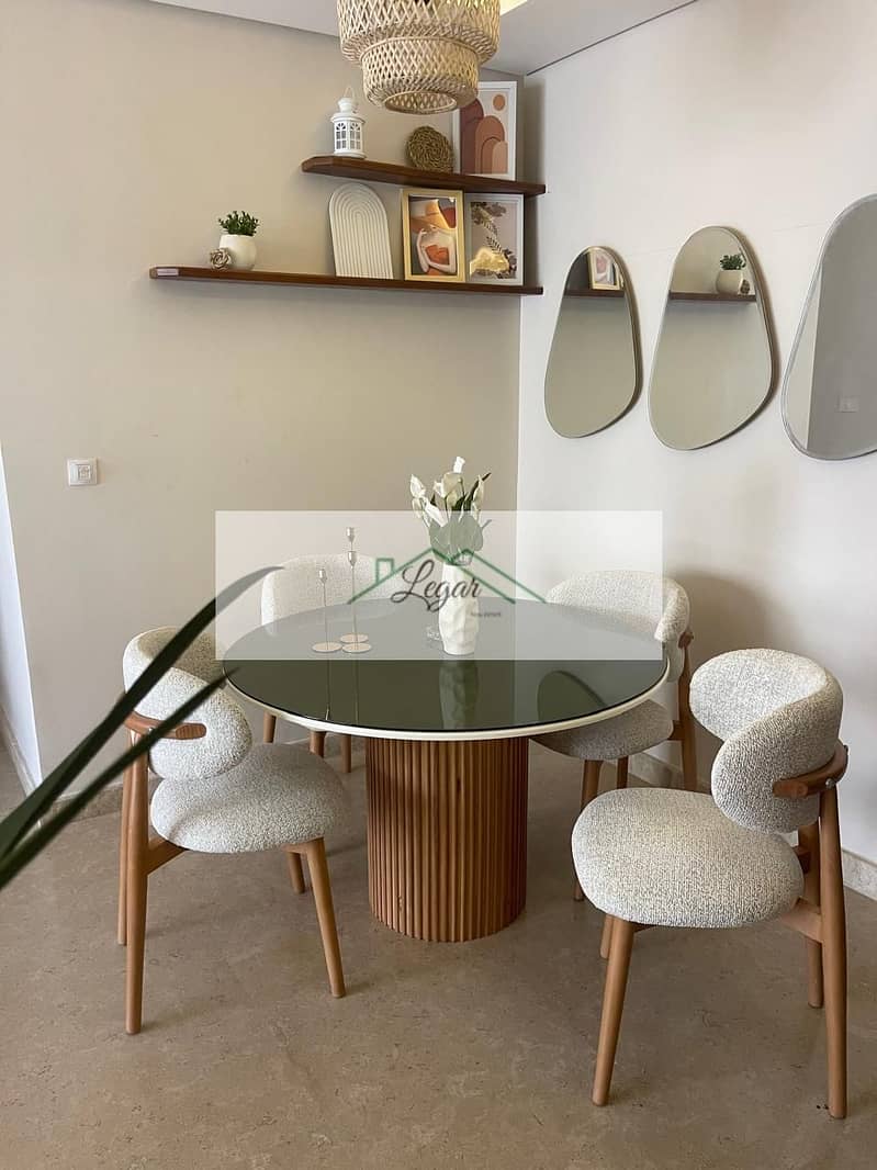 4 WhatsApp Image 2025-04-10 at 12.37. 56 PM (1). jpeg