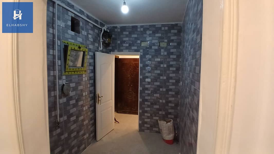 4 شقة للإيجار في العجوزة  165م تفرعات شارع الدكتور محمد شاهين  موقع مميز  (4). jpg
