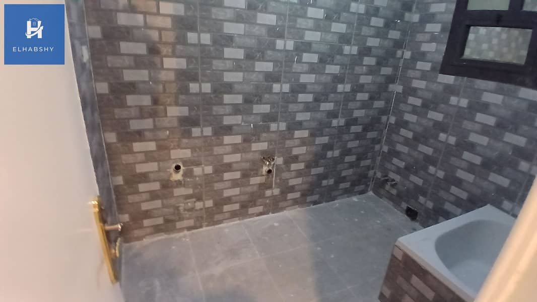 7 شقة للإيجار في العجوزة  165م تفرعات شارع الدكتور محمد شاهين  موقع مميز  (7). jpg