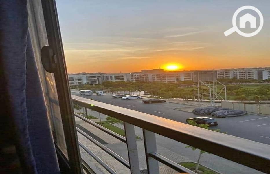 3 1a10f45d-faa5-40d4-849f-f9d745a1aeb4. jpg