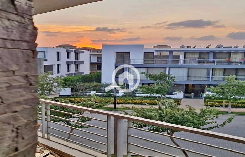 2 1c0d896d-bf97-4f3a-9997-123773808a6f. jpg