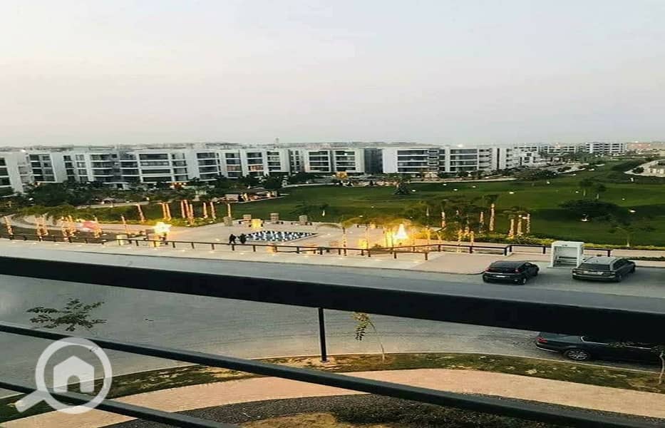 b8d50dea-a60e-42f8-aa34-f4ba2a324b0b. jpg b8d50dea-a60e-42f8-aa34-f4ba2a324b0b. jpg