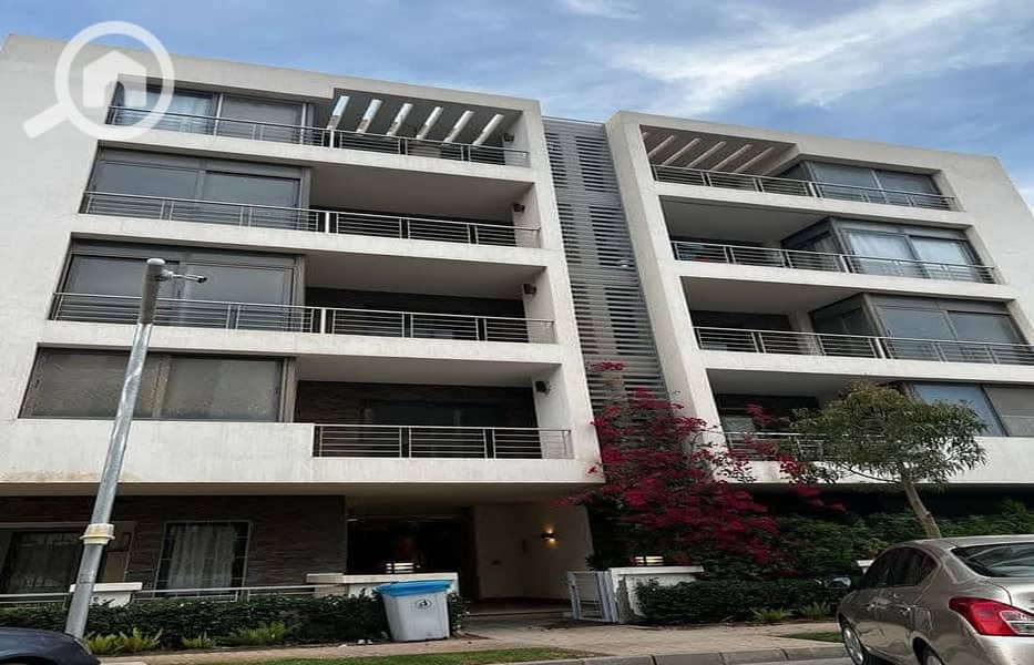 8 b6db1b2f-ab48-419a-8521-f146cc4e2010. jpg