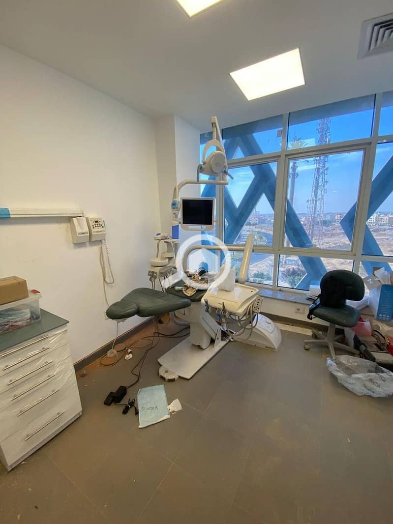 3 07684b35-ad72-4b2c-8a10-f5a4e0a1aa06. jpg