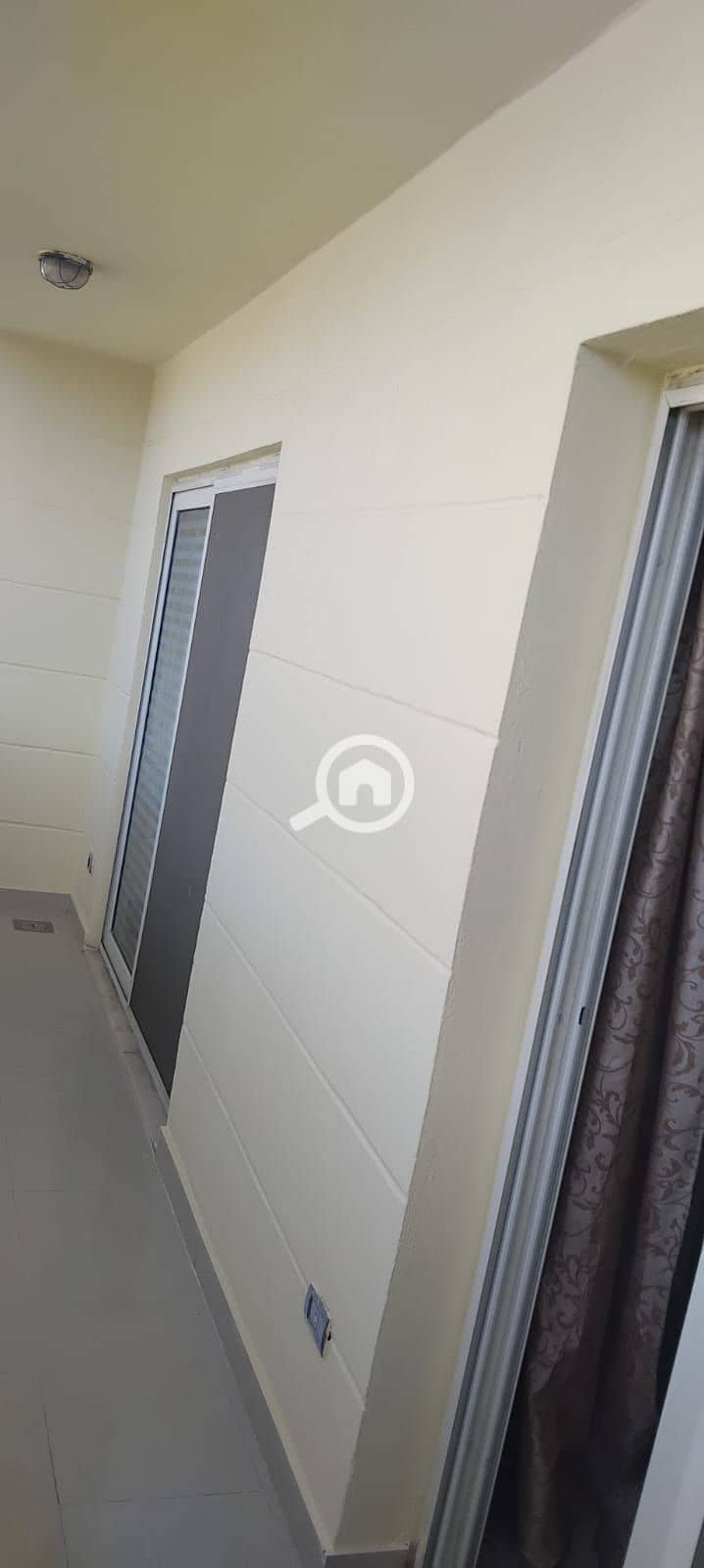 3 4b58d114-6a3c-40d0-a9c6-4ccf9b840602. jpg