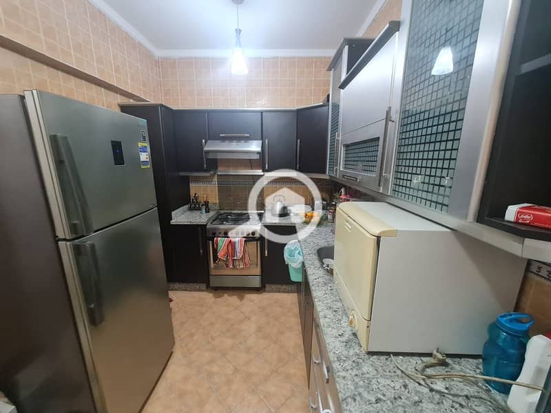 8 b851b077-030e-45dd-8c29-e804fadc3f76. jpeg