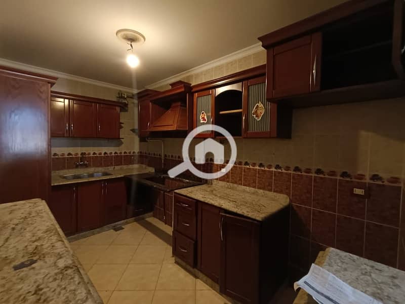 9 b3988611-f463-4be1-9269-cb6eed9c254e. jpg