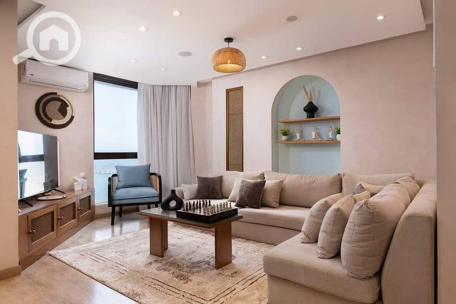 4 936fd599-a9f0-47b0-9803-4a6e67ec7212. jpg