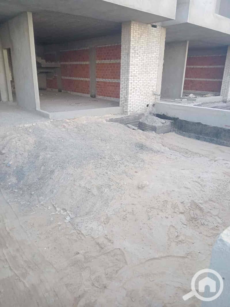 2 677cdecc-407e-470e-8c4d-0958e13b4778. jpg