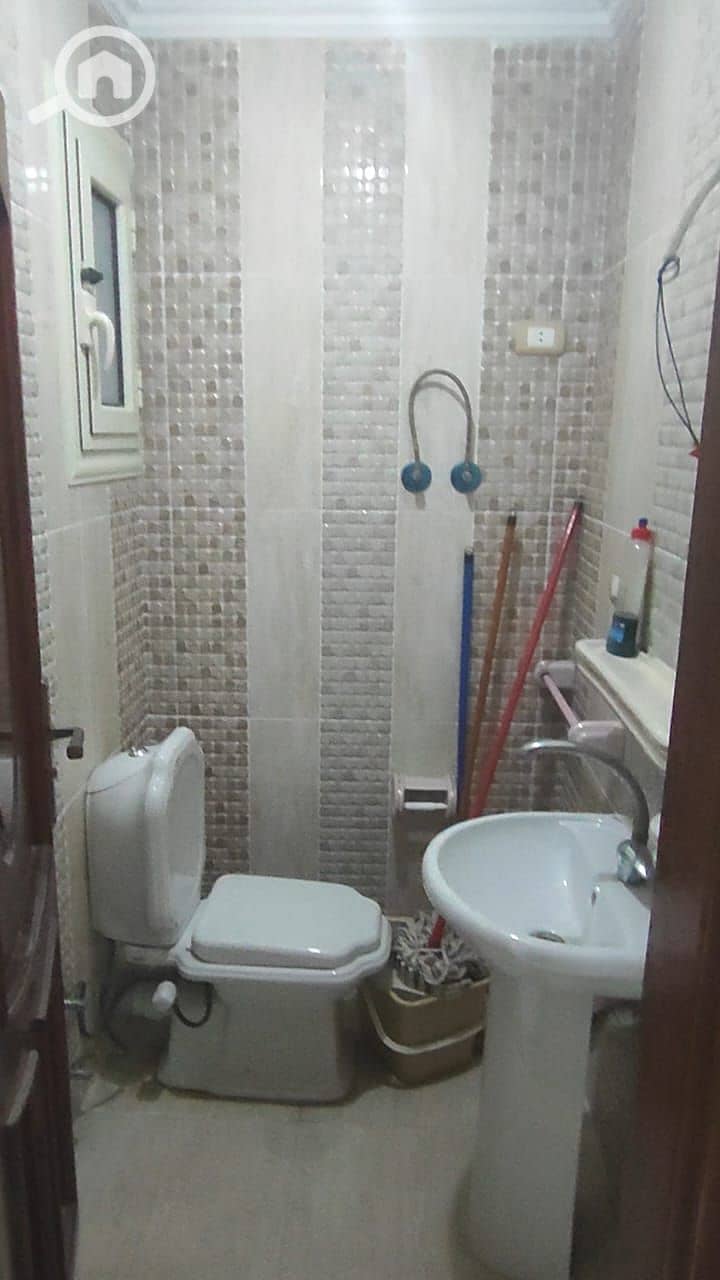 6 bb70ef8b-5cbf-40db-8691-8f74e0e2a263. jpg