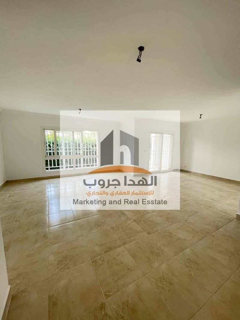 8 82bc2d79-4edb-4157-bc99-89c3a28ea042. jpg