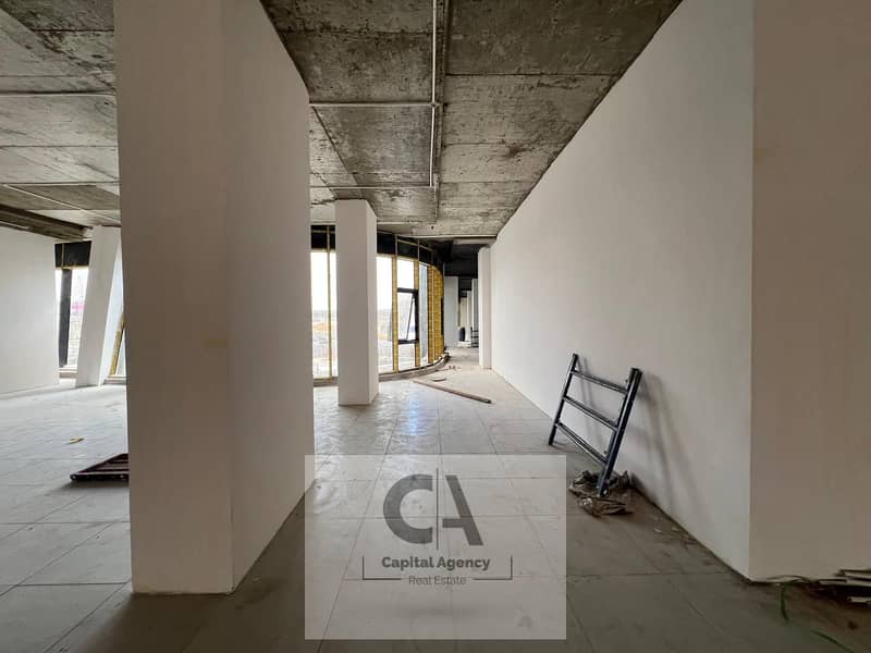 8 1ec4bee3-c9cc-4a92-9377-63560b54ad03. jpg