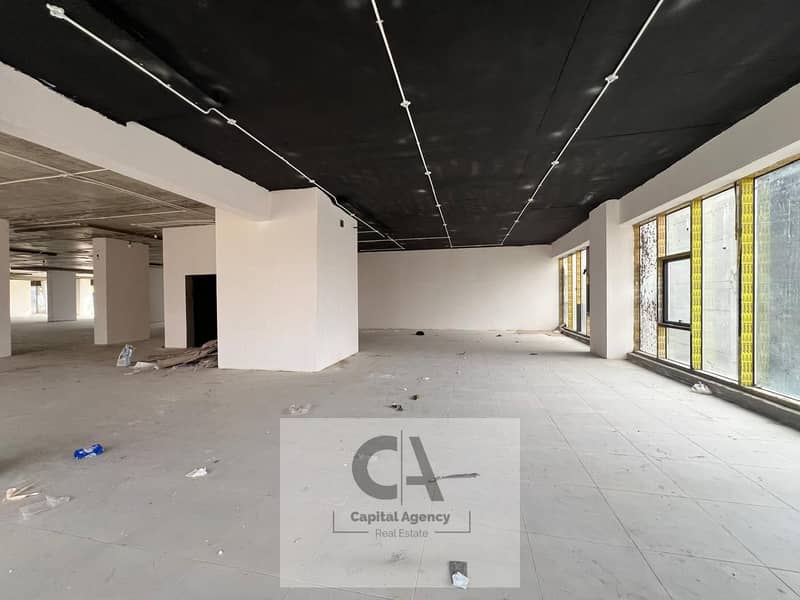 11 8f259b4d-8824-4e05-8176-bf0913e4d95c. jpg