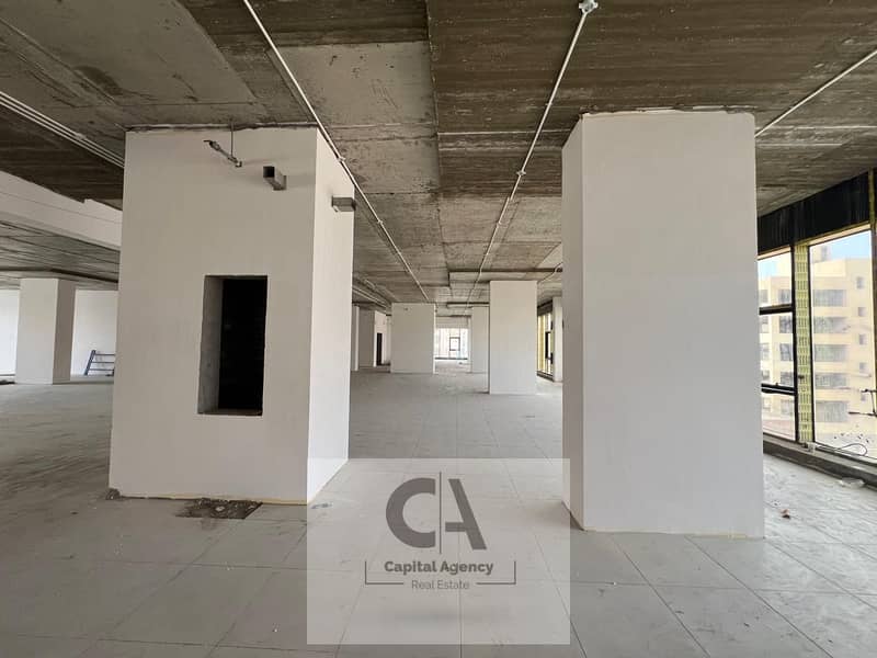 17 98e46016-9a8c-4e50-aa80-9e66a8bc7daf. jpg