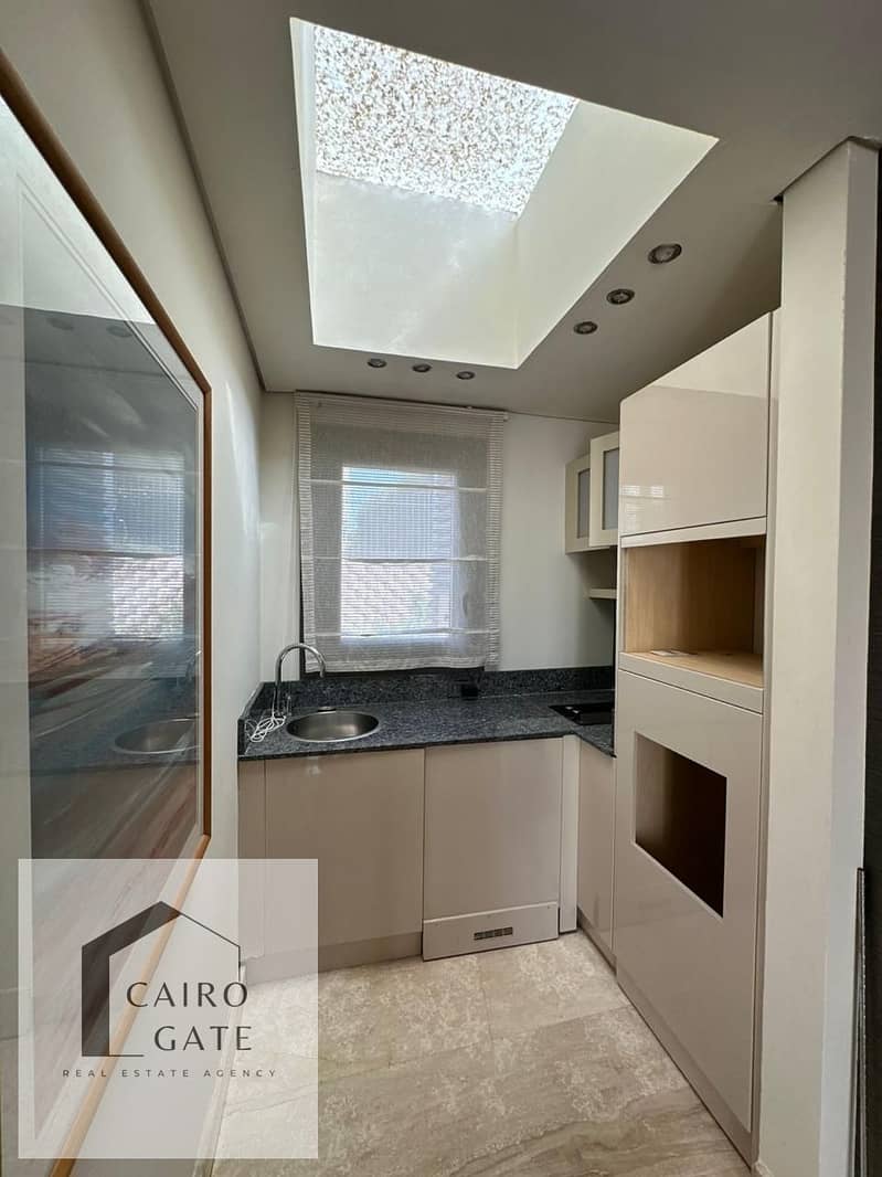 7 5fafdb40-6465-4bed-a885-62f94d8aaaf2. jpg