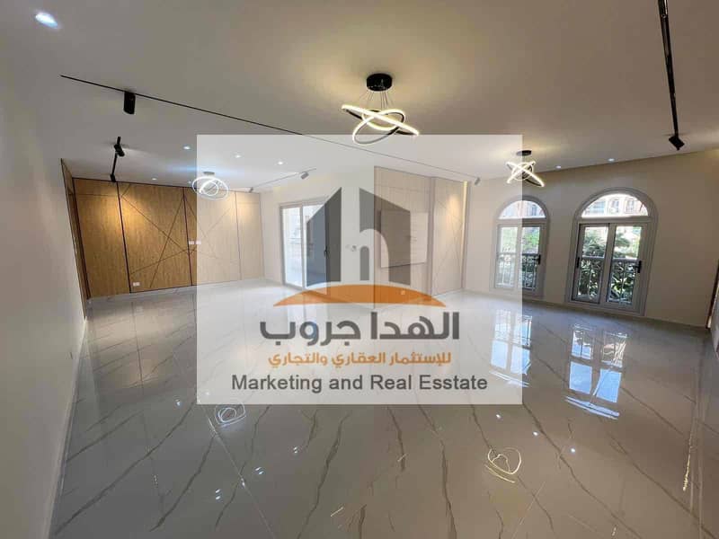 4 544cd799-85ee-4e1d-bbf5-94214cc5581a. jpg