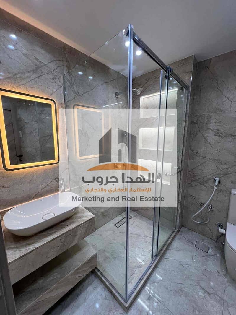 6 562adfd9-72be-4d81-9c61-2a908d629aa8. jpg