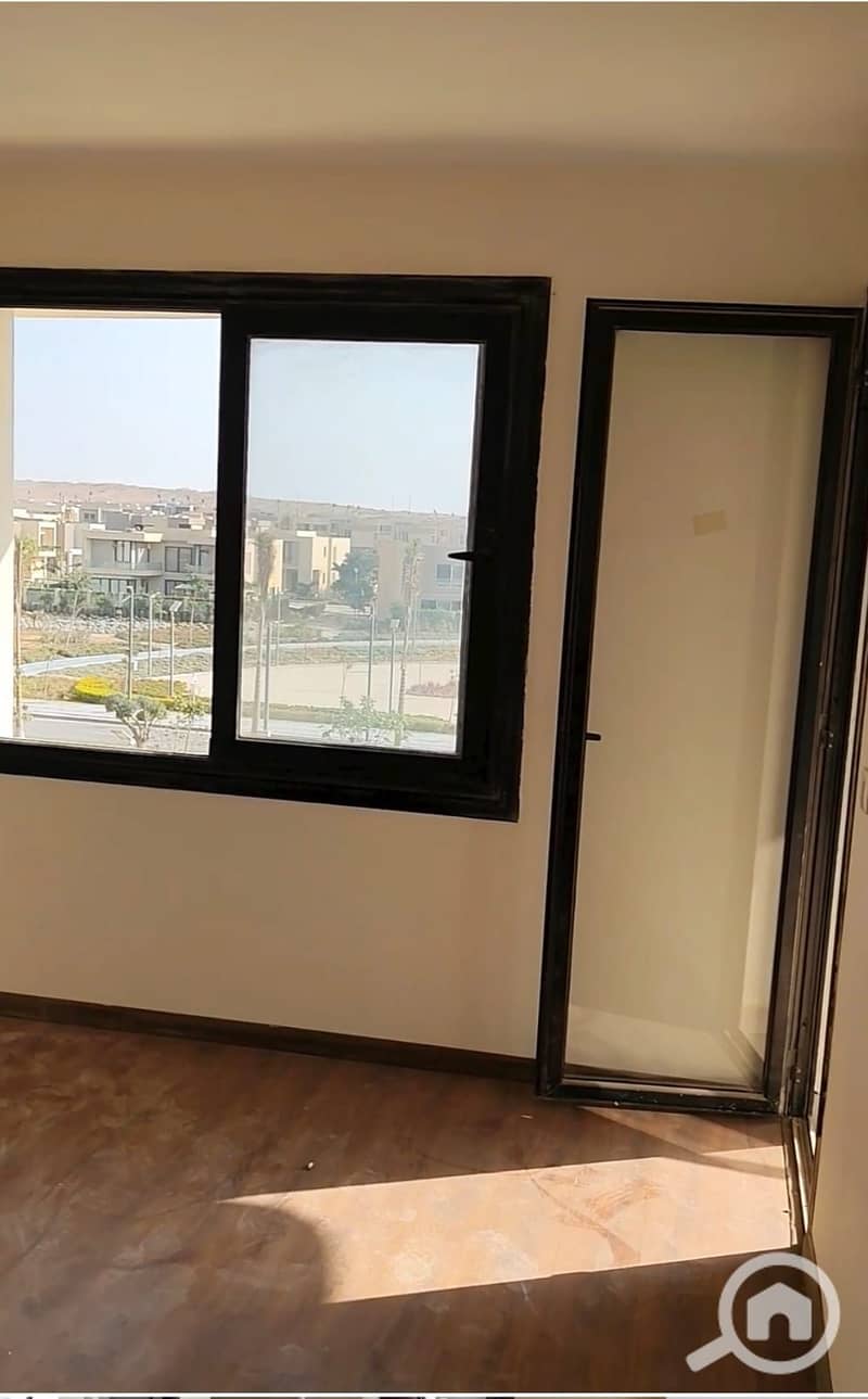 9 WhatsApp Image 2026-01-05 at 18.52. 25. jpeg