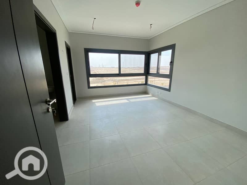 7 WhatsApp Image 2026-01-05 at 23.54. 49. jpeg