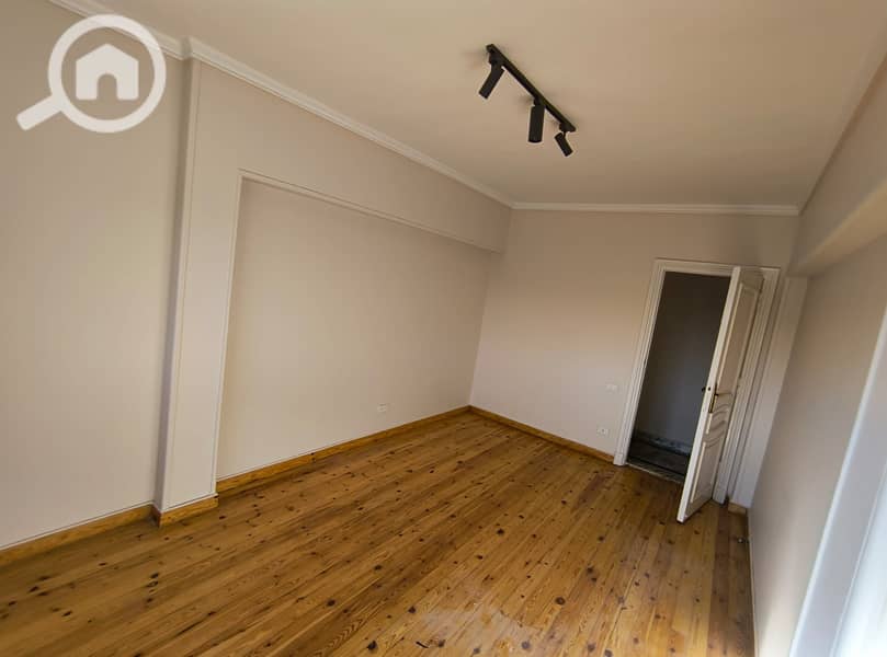 8 WhatsApp Image 2026-01-04 at 22.33. 35 (3). jpeg