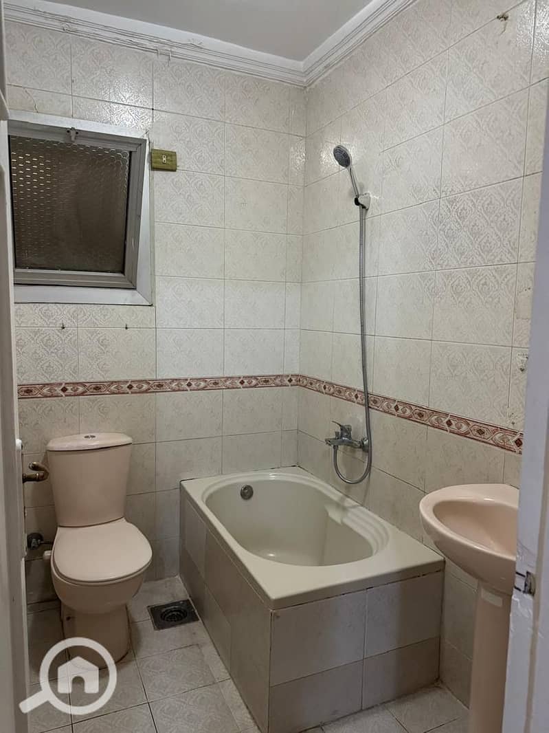 8 9de96c8c-1448-4784-a9ce-6cbf3a3afefb. jpeg