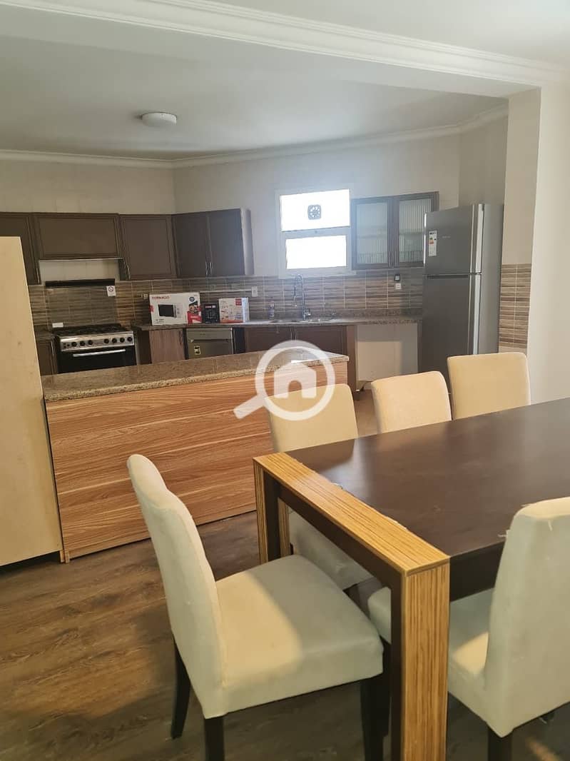 2 4da29727-1ba0-451b-a8e7-508d38e06dfd. jpeg