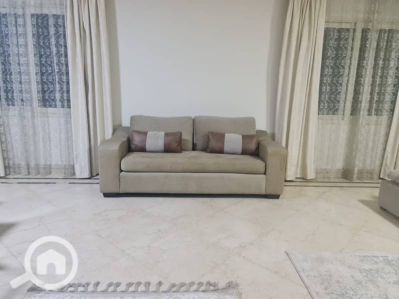 5 b596dd73-9feb-4eb9-9f2f-797832e2a9d2. jpeg