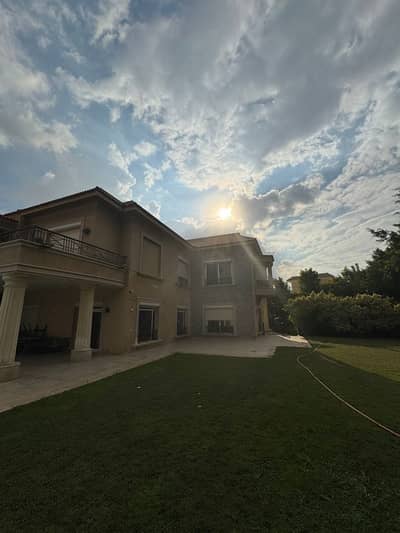 6 Bedroom Villa for Sale in Shorouk City, Cairo - فيلا متميزة جدا داخل كومباوند