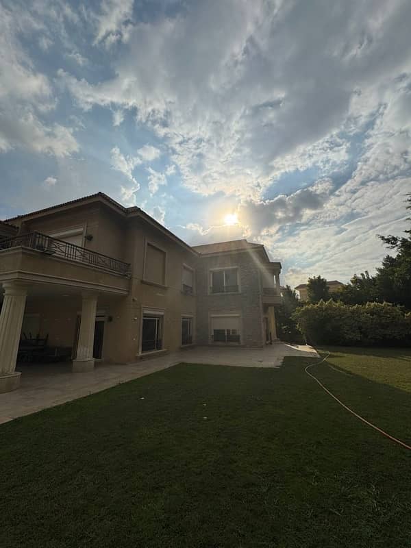 فيلا متميزة جدا داخل كومباوند فيلا متميزة جدا داخل كومباوند