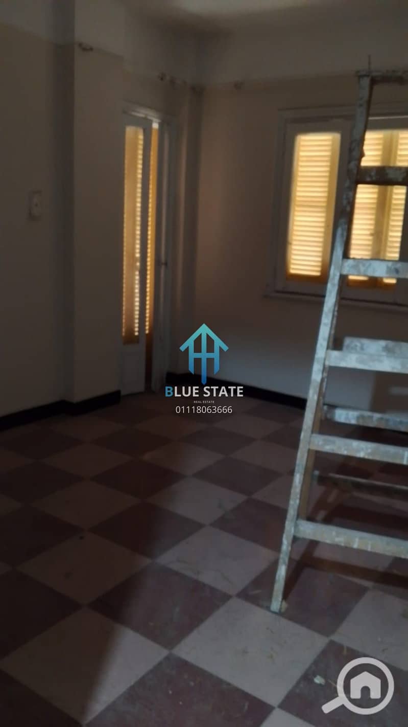 5 01118063666 (2). png