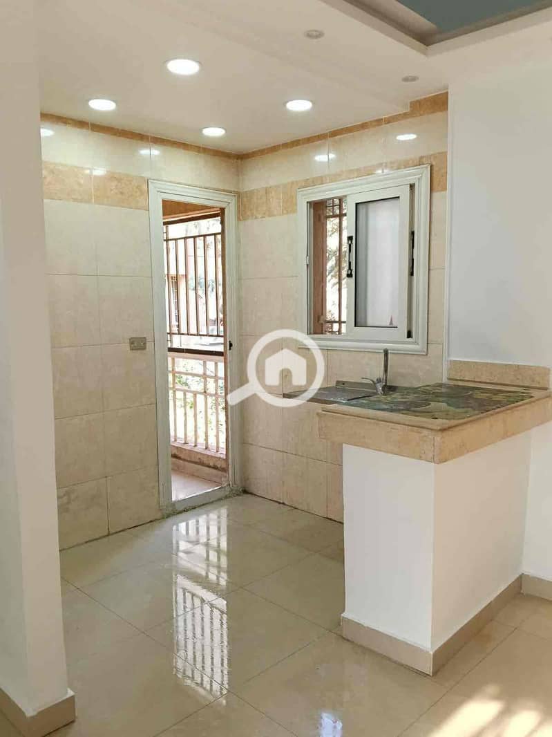 3 18c880db2aaeba93639212638edea3d0. jpg