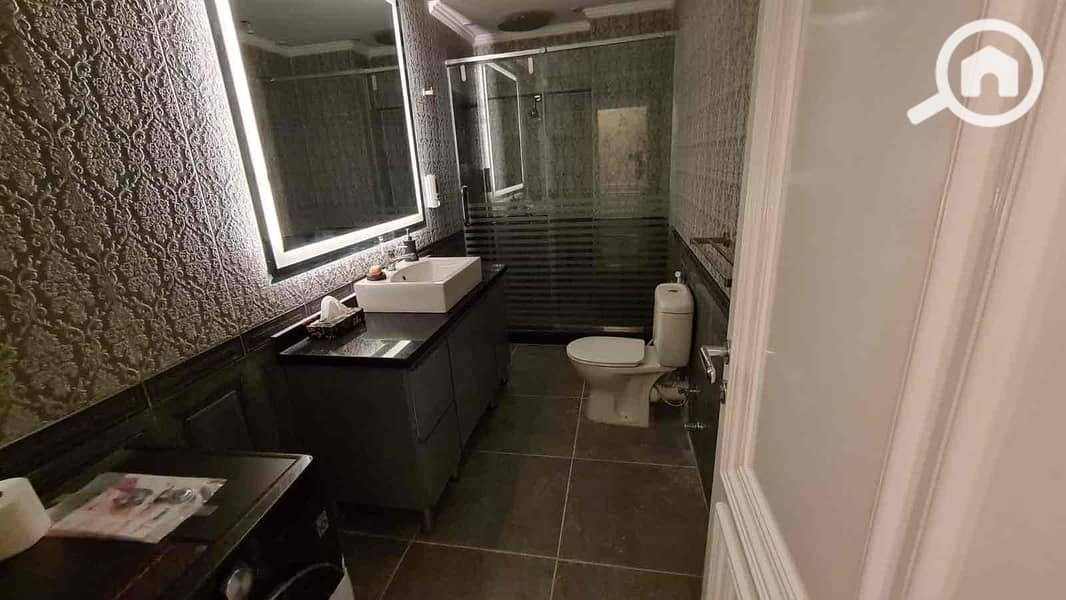 11 8e6873f0-b13f-4a5f-addc-82a037dbd892. jpg