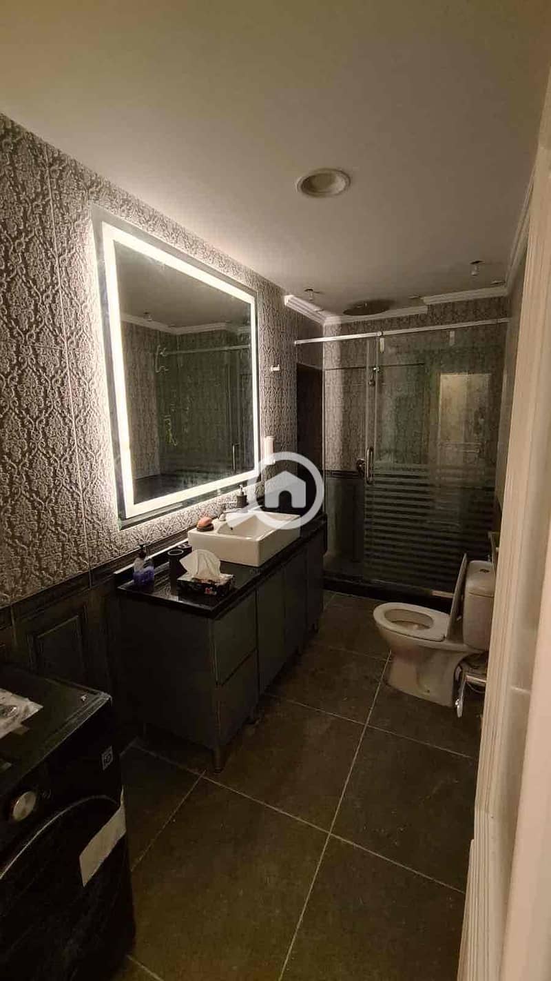 50 1ccf9e42-5802-48c8-a6eb-8addc3e461c8. jpg