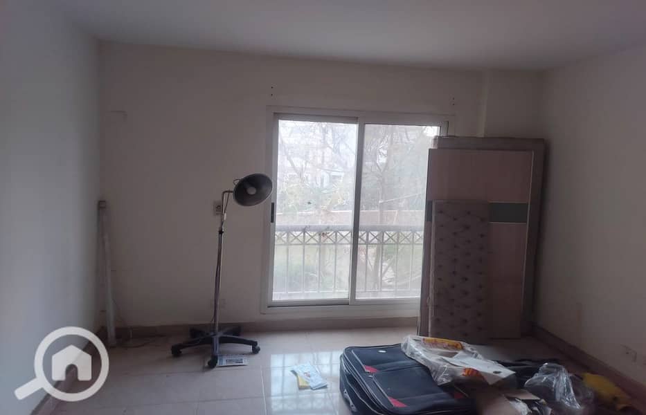 7 d743e962-7ae6-4d70-a505-635e283b4f5c. jpg