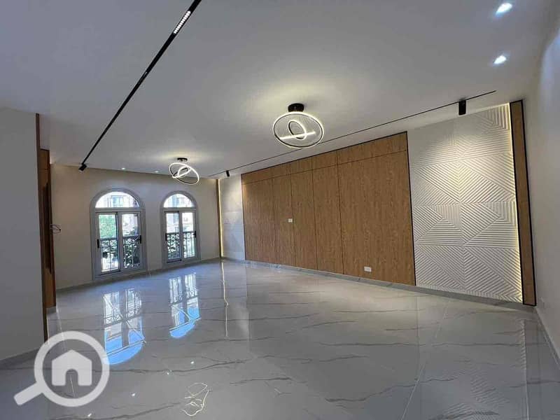 5 b26c28f8-ff25-4e17-b3b5-bda36ddc2930. jpg