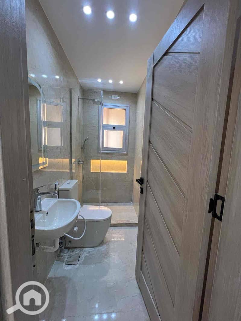 15 d3bf278b-8b2b-4813-8053-bdedec8909bb. jpg