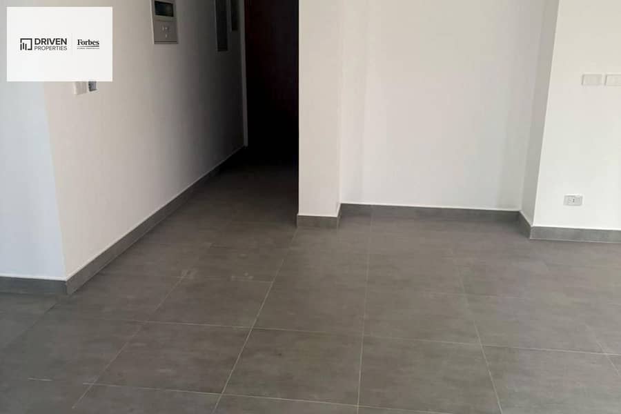 6 IQ6P3SLXo8Ky1b6F9L3V3RdsipRg6mp1GZZsyNfv. jpg