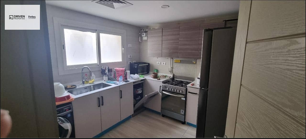 8 e9999a48-b059-49ff-a403-372f9002f82a. jpeg