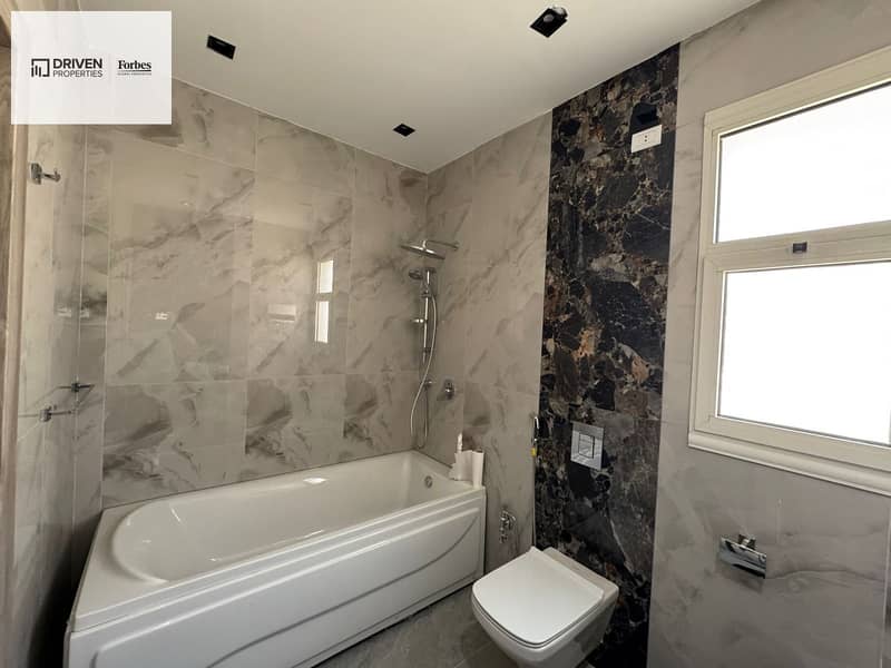 12 279819f1-829e-4cd4-b60d-0290495254e8. jpeg