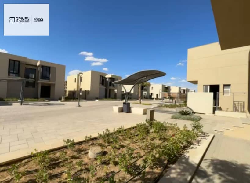 17 eb6bd62d-4565-4a25-b6c3-16586d3c2371. jpeg