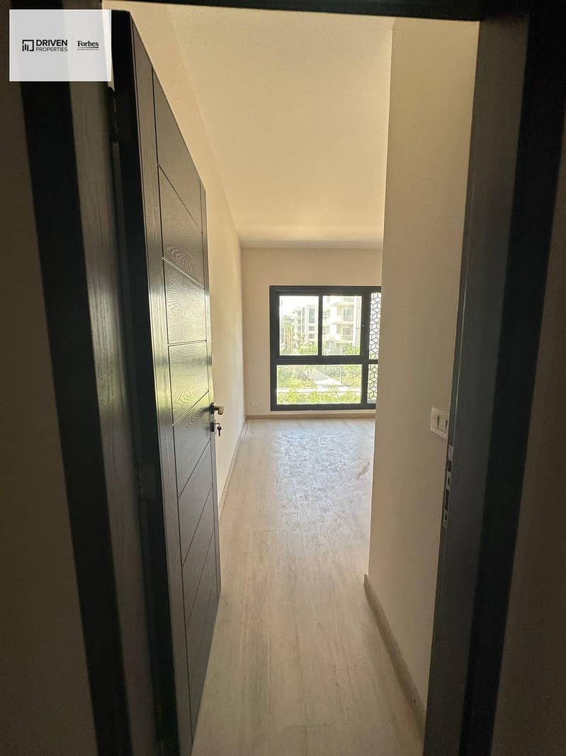 4 df15e2f4-60d0-409e-a29f-253236508d90. jpeg