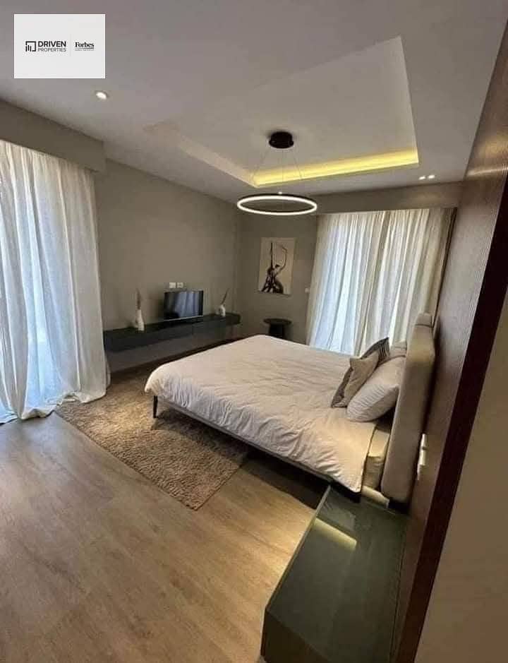 7 eb25c794-1e95-4228-a86c-e61a0c850794. jpeg