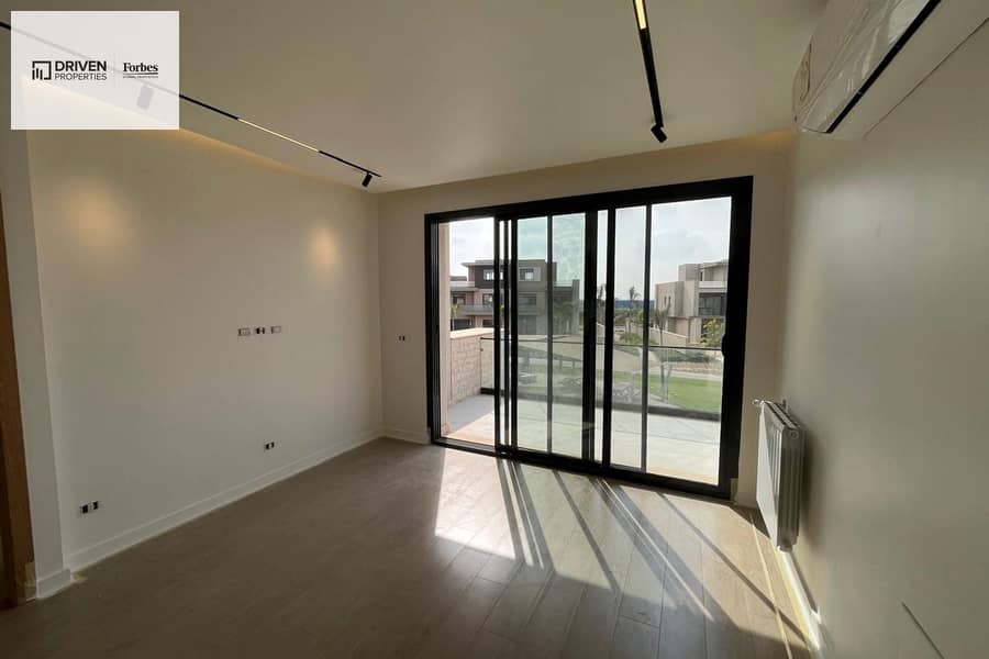 5 uT0CbYluqoH2fw7lcbxsN7lJ4B9Y1R5VZfx412WK. jpg