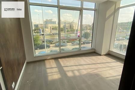 مکتب  للايجار في الشيخ زايد، الجيزة - KzvLwF8eRUvQO2cd0gPk3f8DEoNAABKH9VkqAhCs. jpg